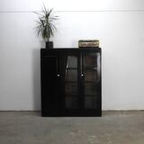 Zwarte brocante kast