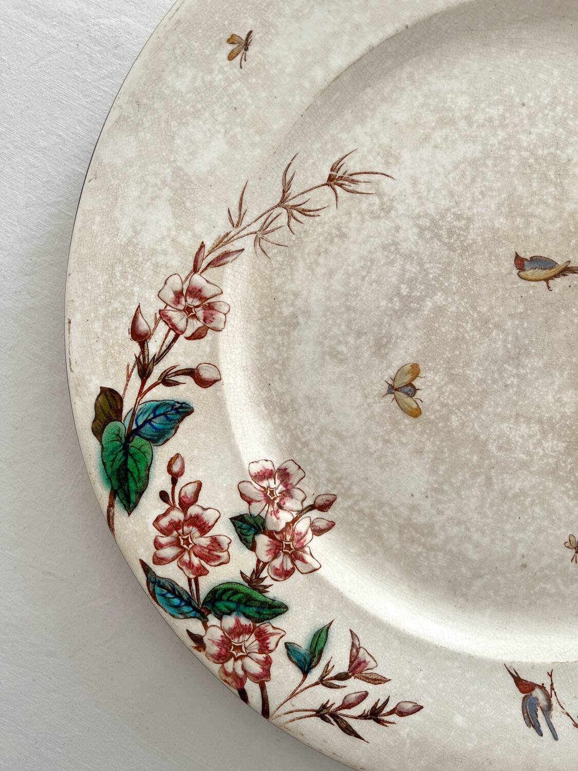 Round polychrome ironstone platter "Nella" by Jules Vieillard, Bordeaux