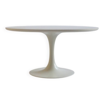 Table basse tulipe blanche des années 1960 par Maurice Burke pour Arkana 75