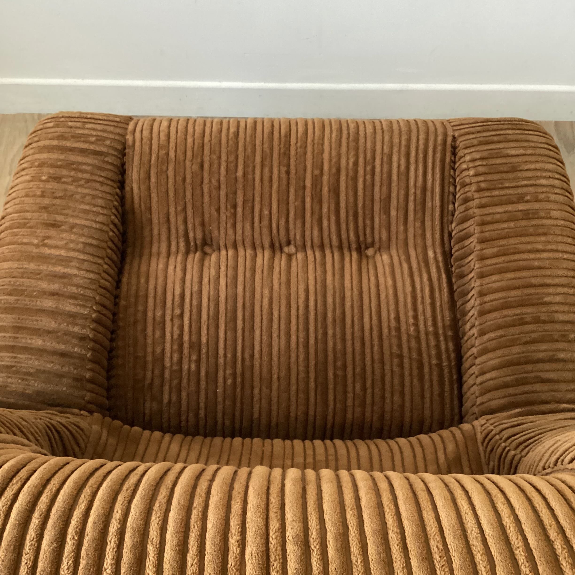 Armchair 70s corduroy
