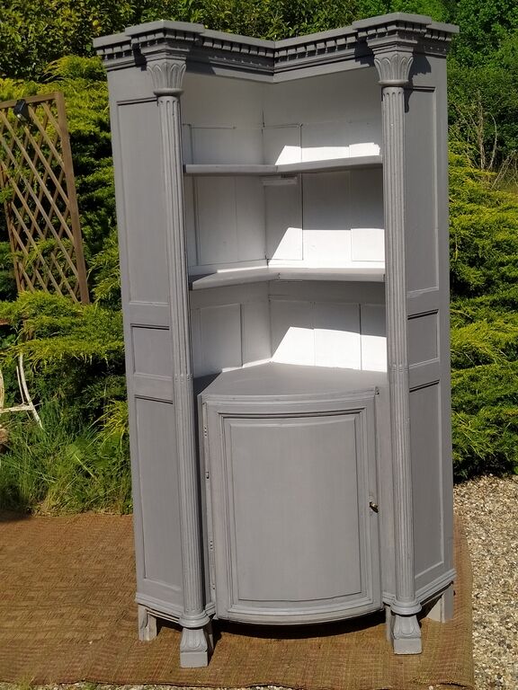 Gustavian grey patina notch