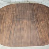 Round table with extension