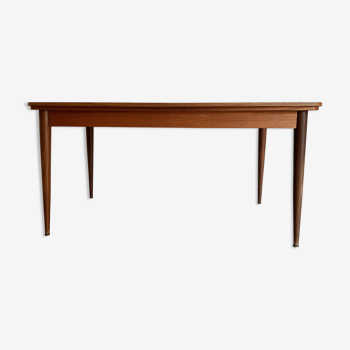 Extendable Scandinavian teak dining table from the 60s