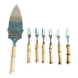 6 bamboo forks and a pie server