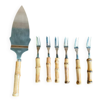 6 bamboo forks and a pie server