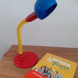 Articulated desk lamp