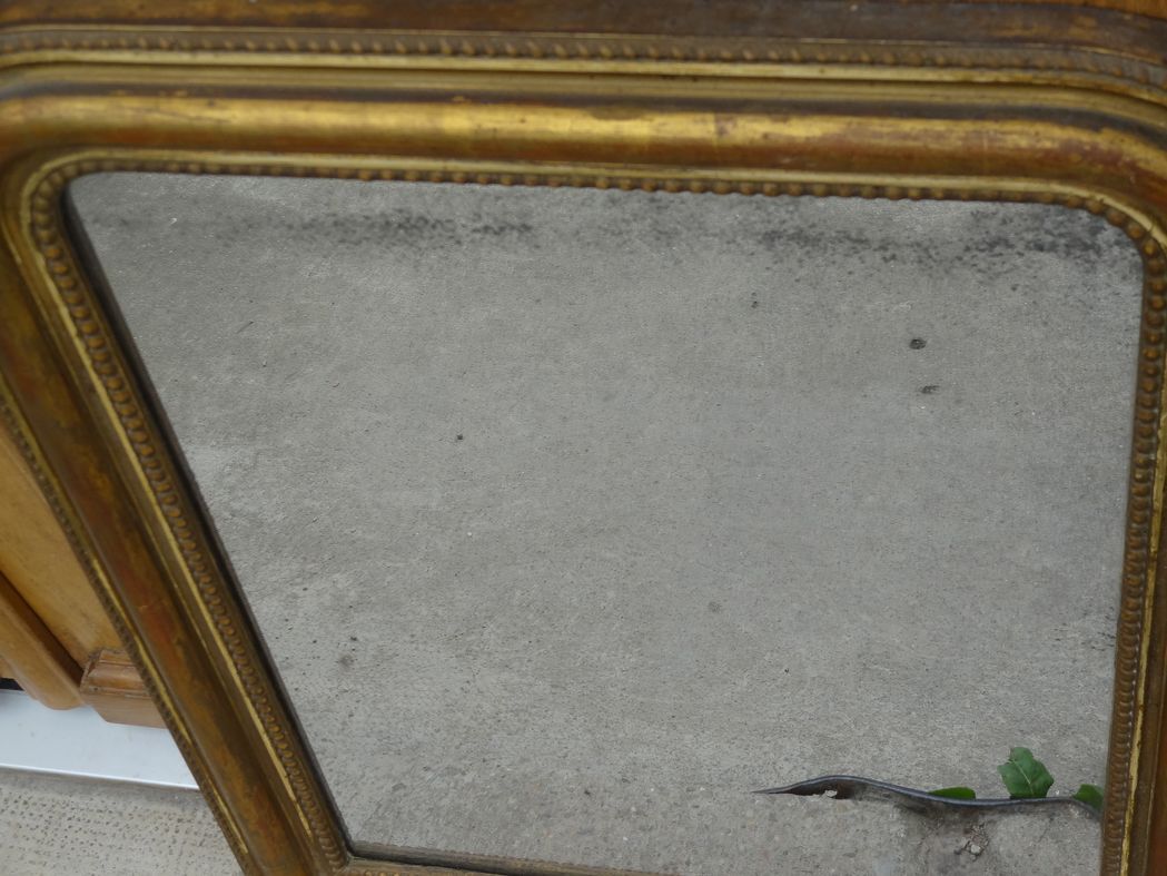 Miroir Louis Philippe en bois doré H 64 cm