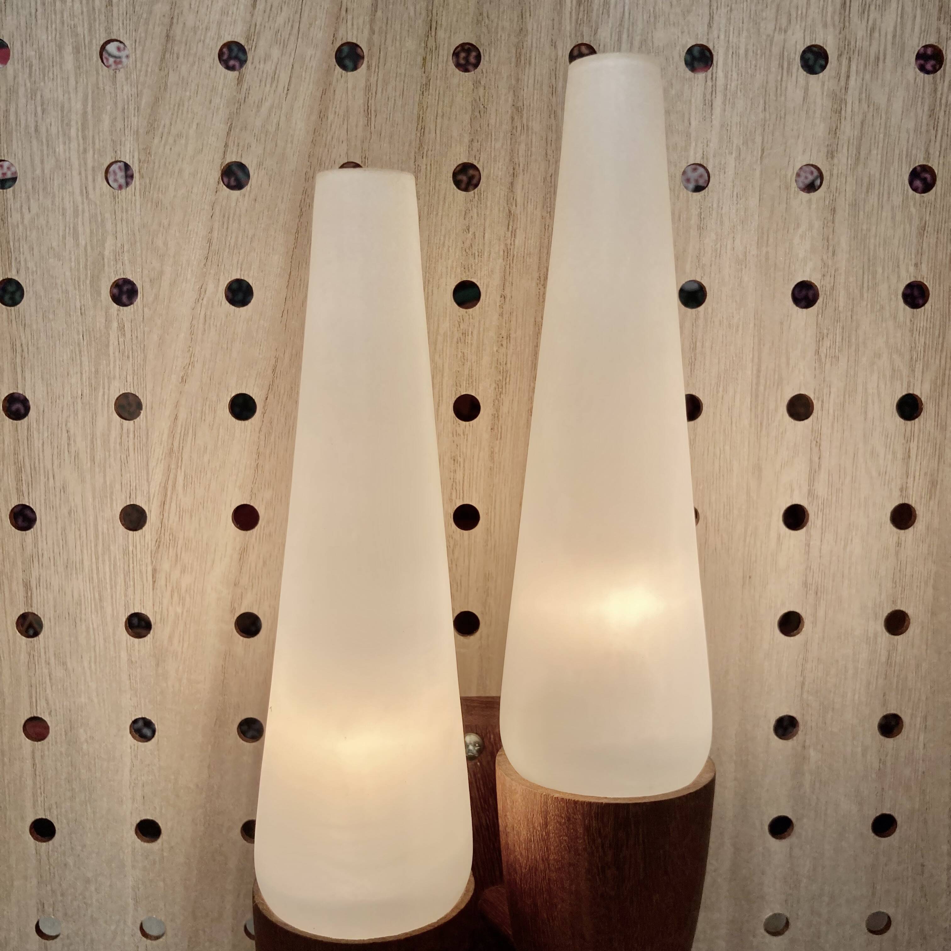 DOUBLE OPALINE APPLIQUE 1950 "SCANDINAVIAN DESIGN".