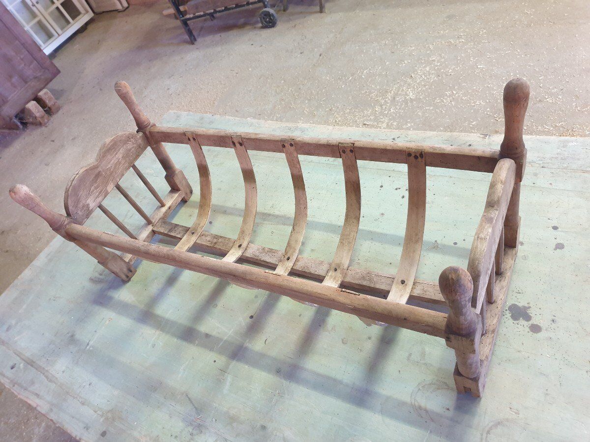 Antique Cradle 19th Century