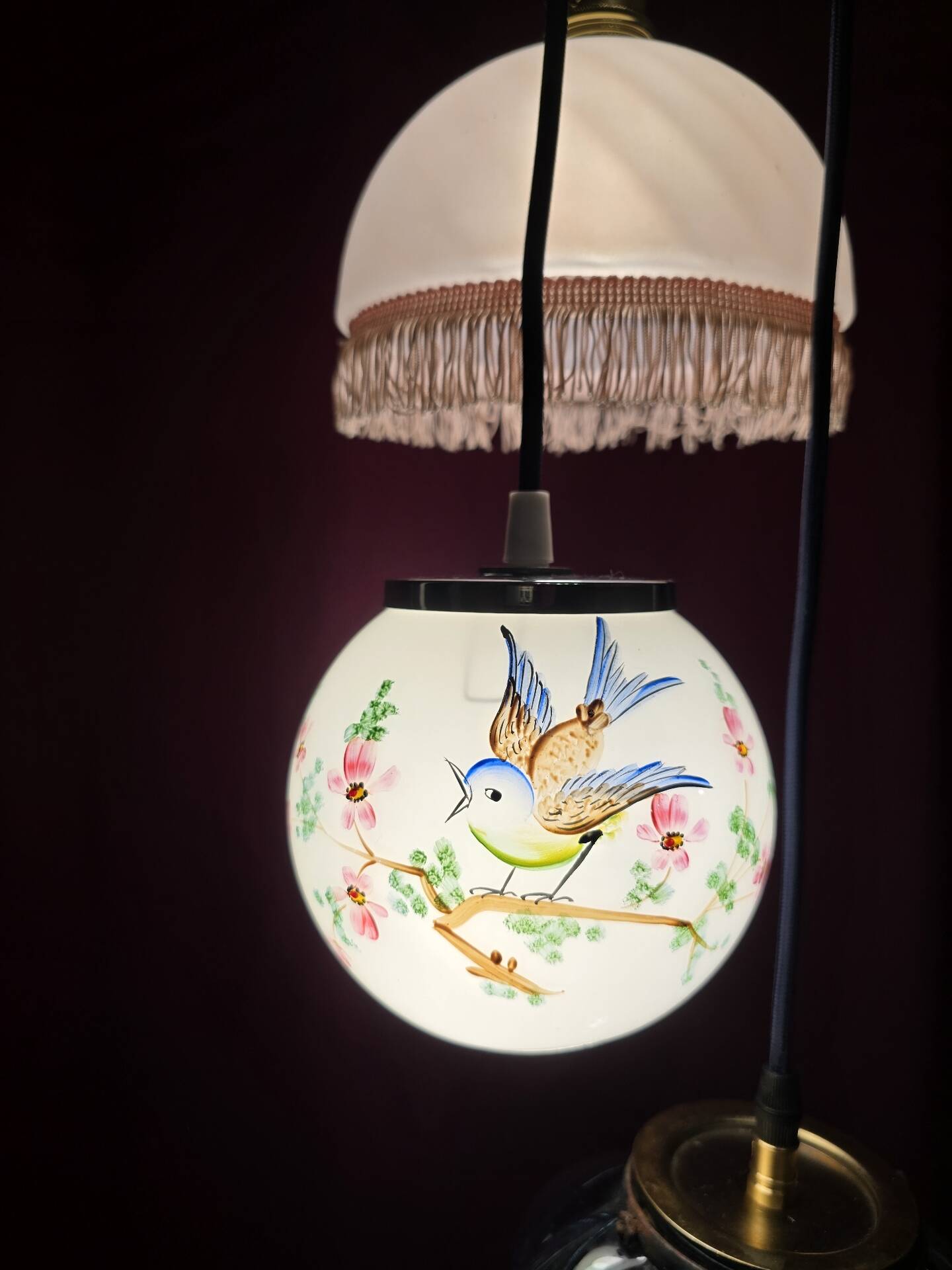 Suspension cascade triple globes anciens verre et opaline