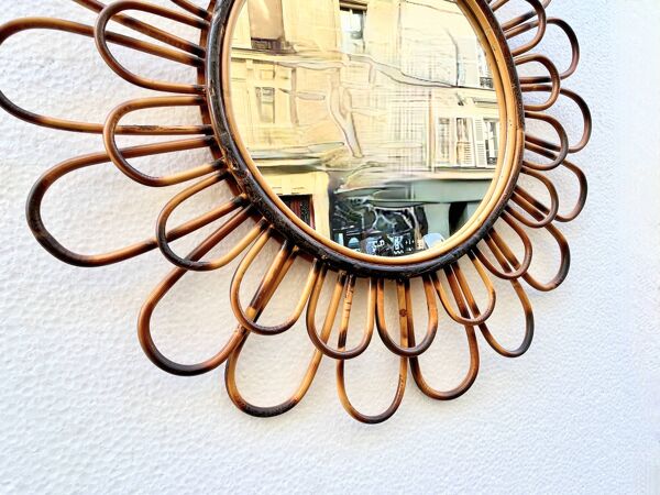 Miroir rond fleur soleil en rotin osier fumé vintage 1960 1970 47 cm folk
