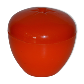 Apple orange bucket ice 70 years