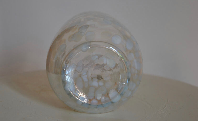 Vase with iridescent pattern