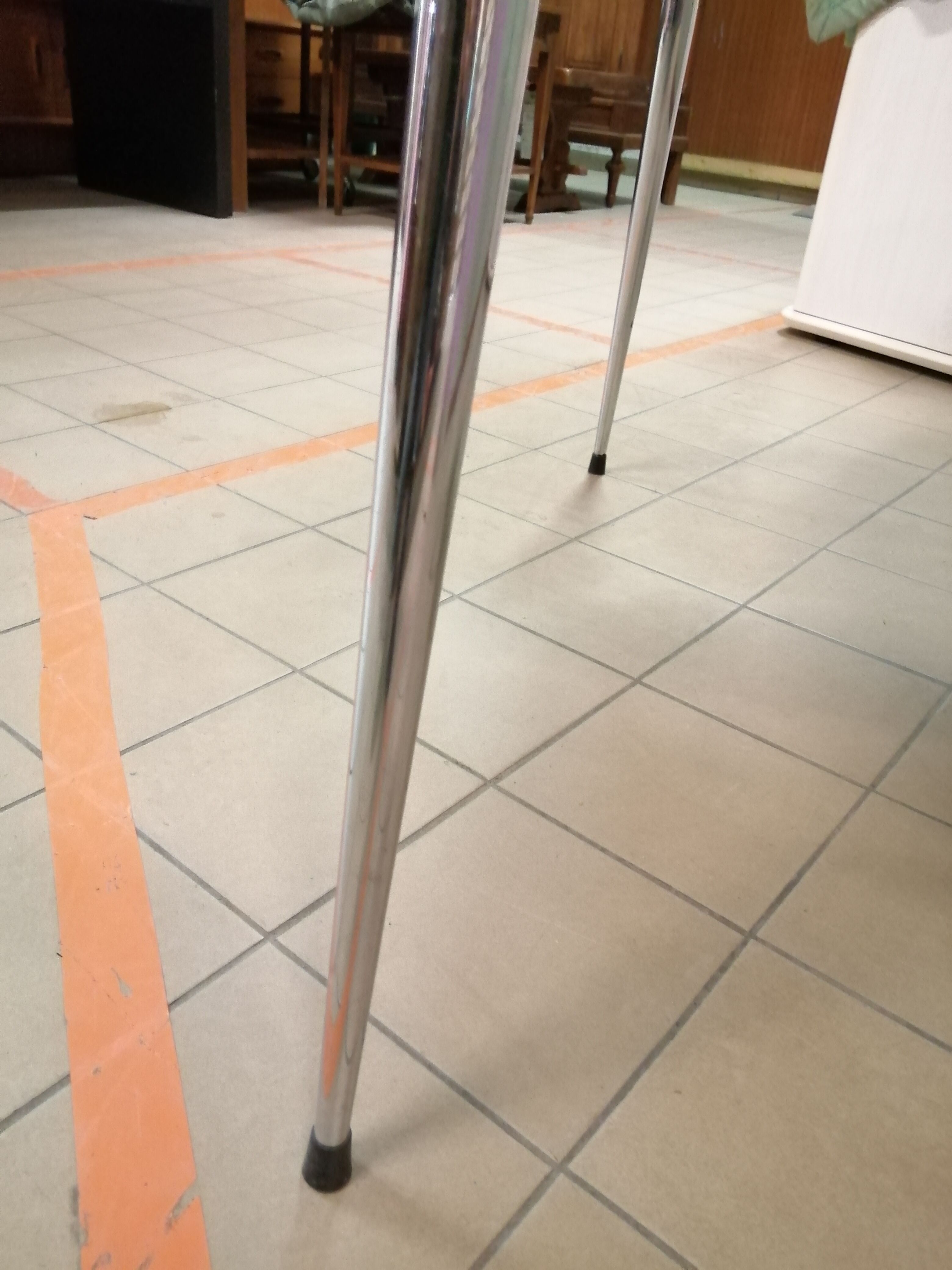 Vanilla formica table - Vintage