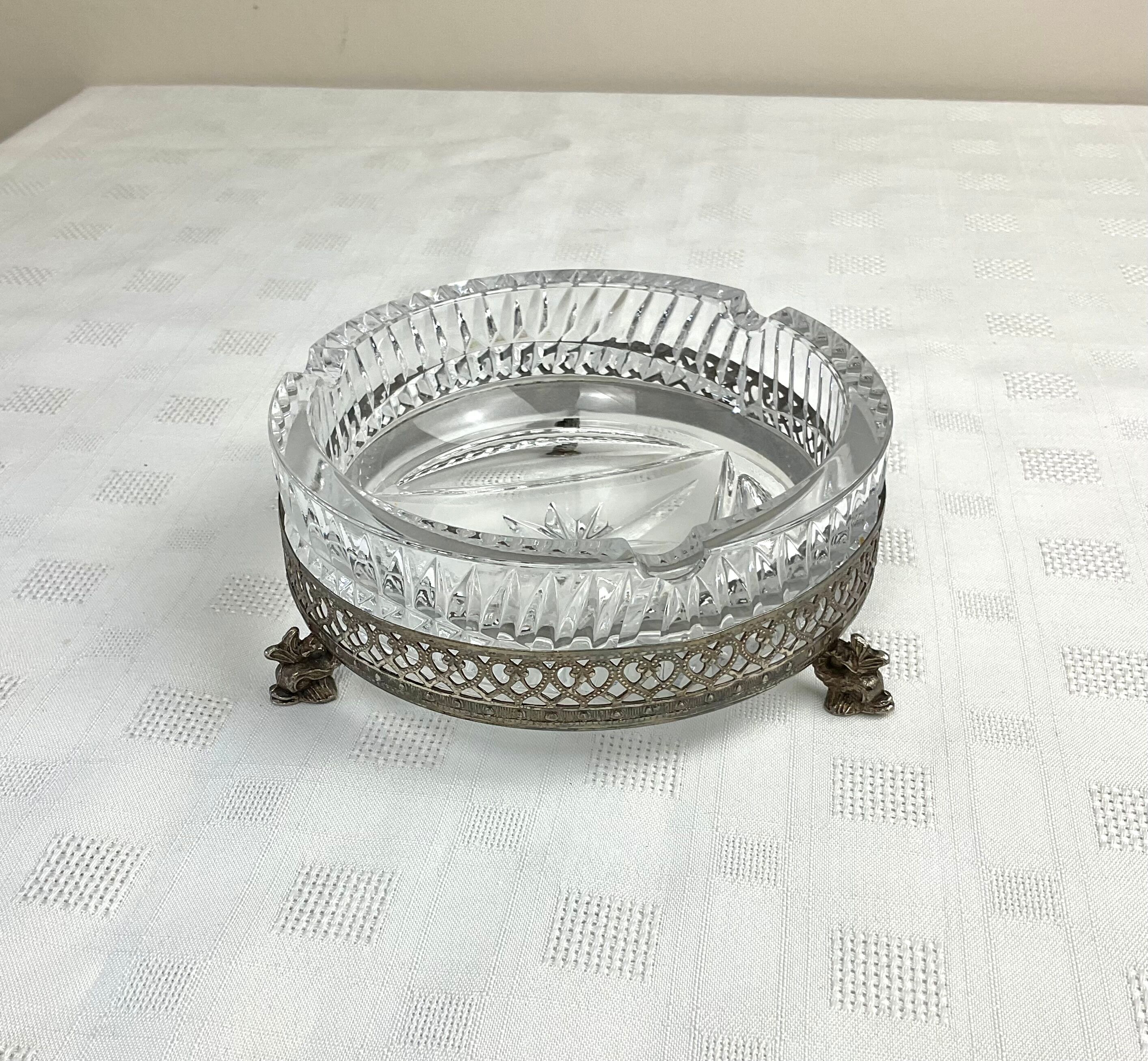 Ashtray in cut crystal and silver metal