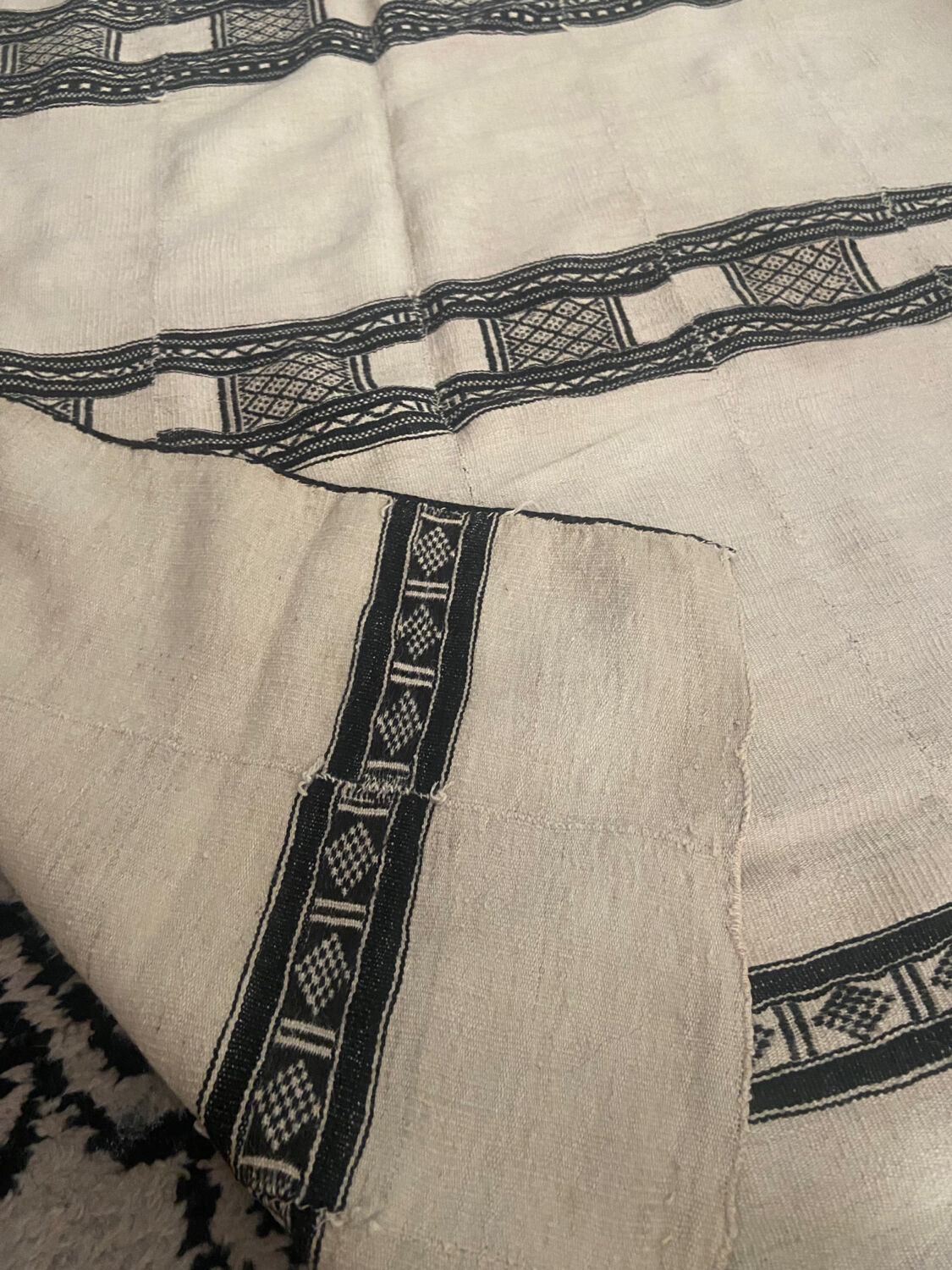 Berber rug / blanket in vintage wool