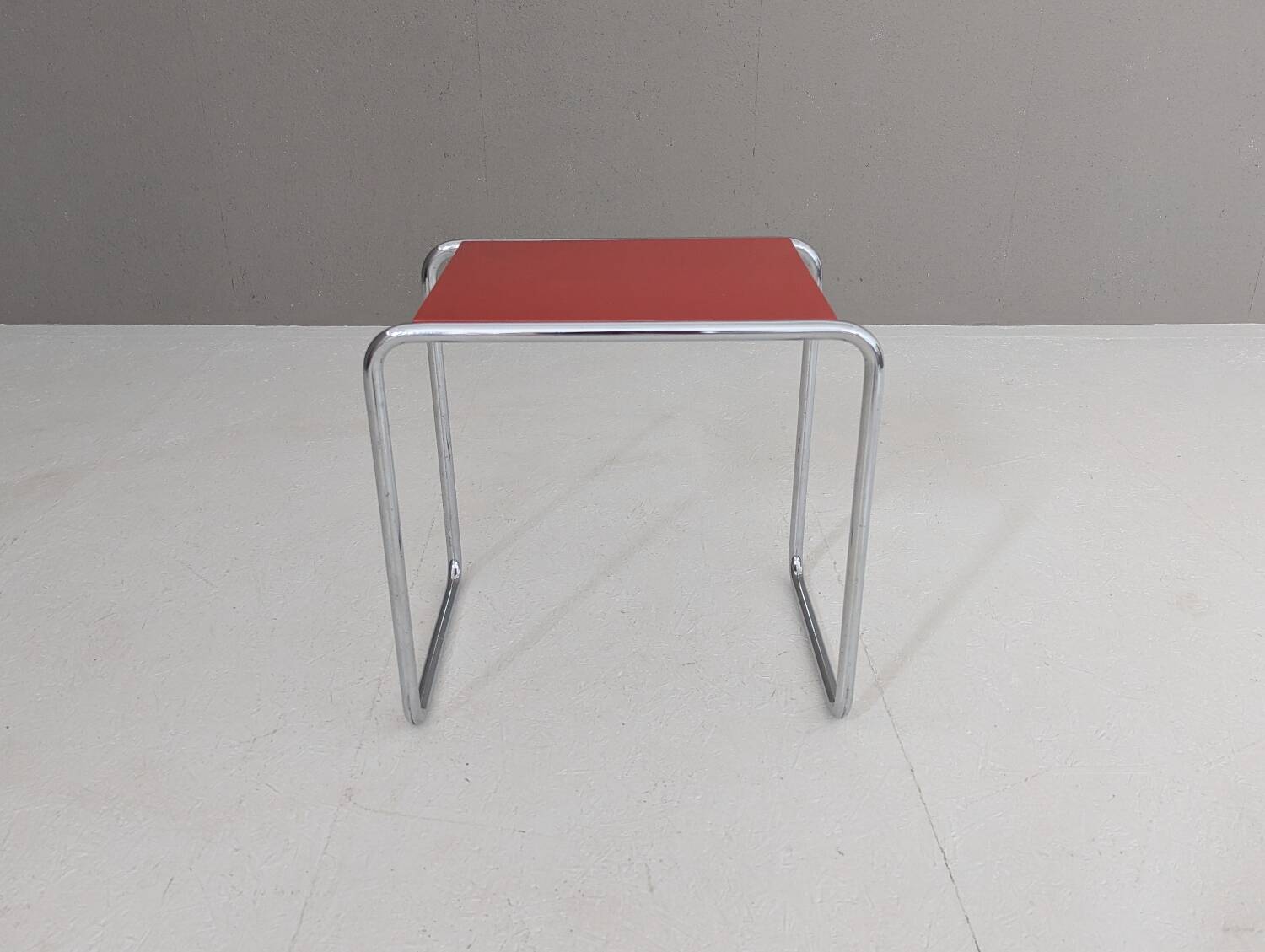 Table Thonet B9/b en acier tubulaire, conçue par Marcel Breuer, années 1930