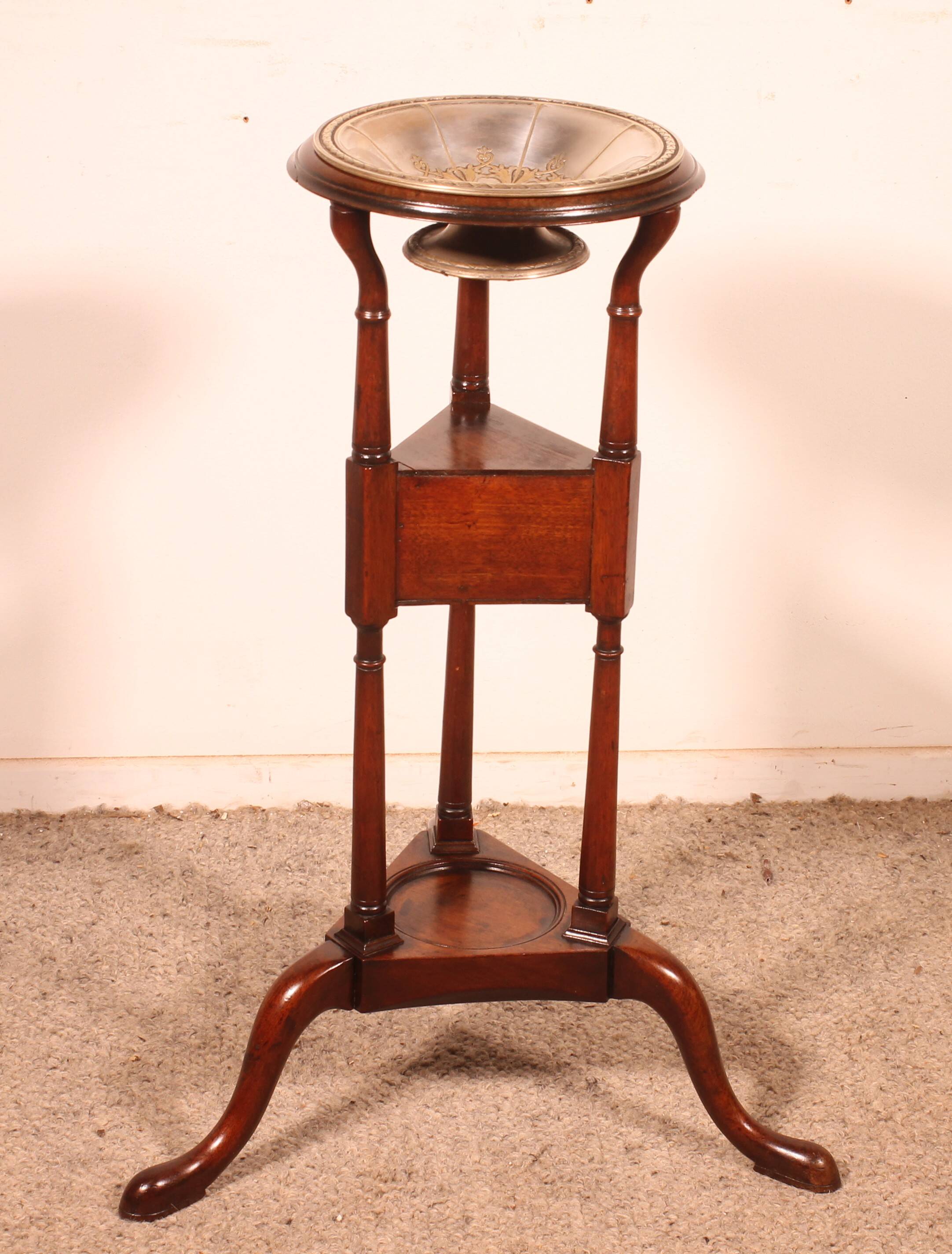 18th century mahogany barber's or pocket emptier