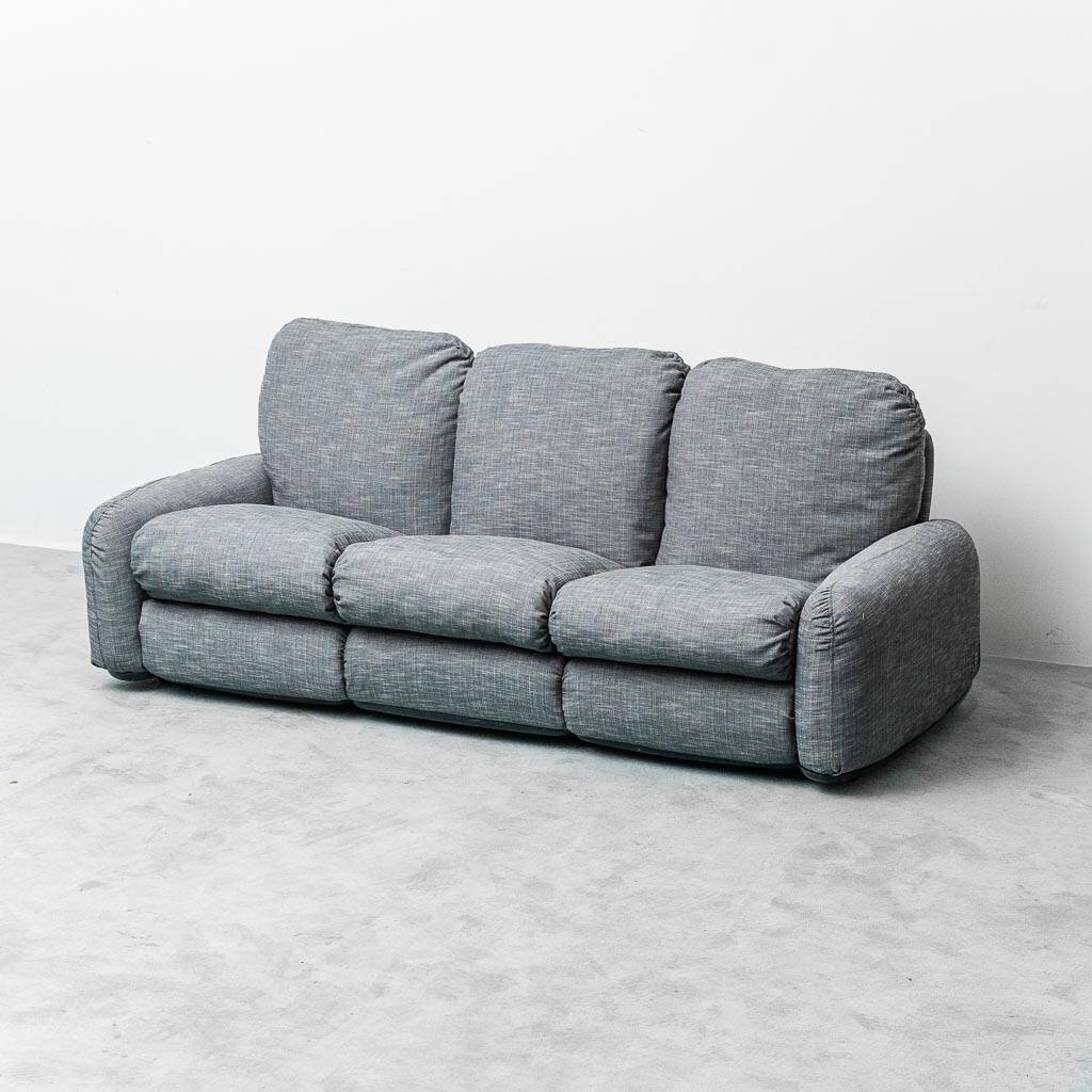 Piumotto sofa by Arrigo Arrigoni for Busnelli 1970s vintage modernism
