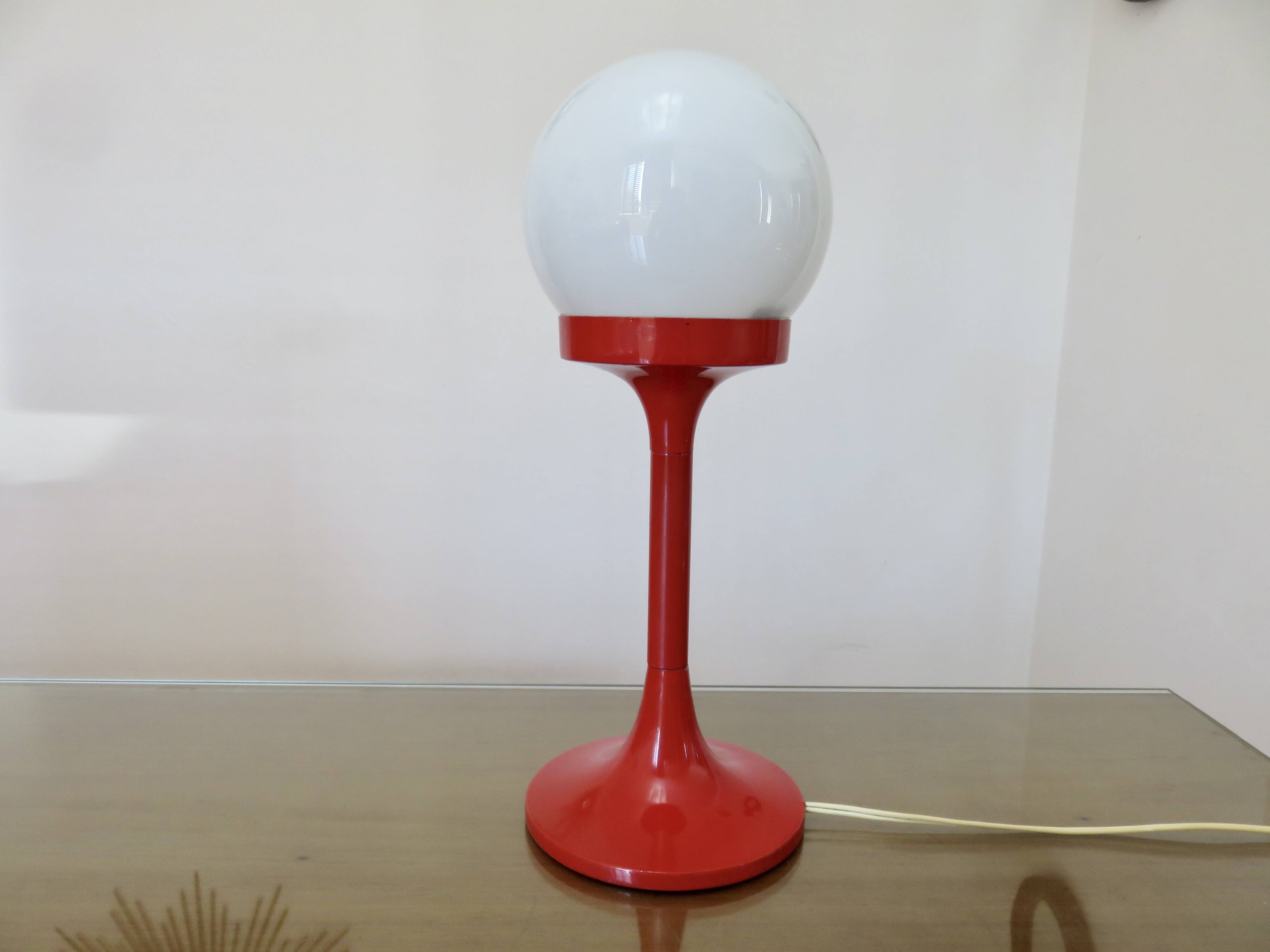 Tulip foot lamp, 1970, red lacquered aluminium and opaline