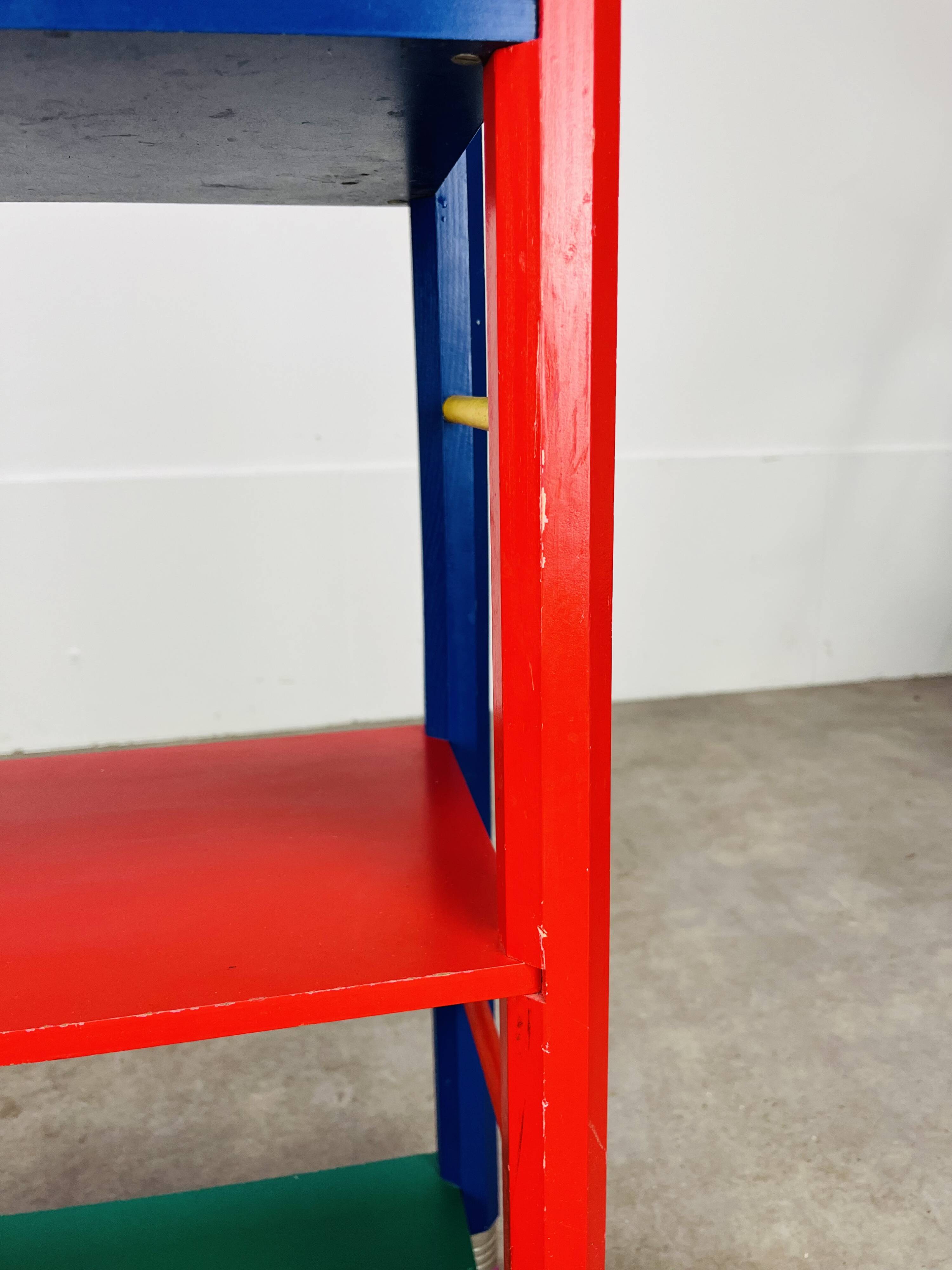 Pierre Sala pencil shelf for children