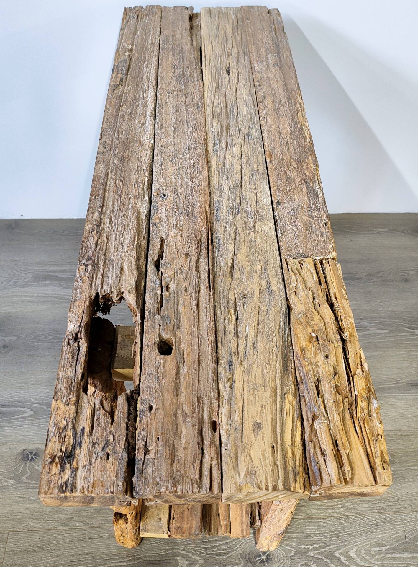 Petite console en bois brut ancien