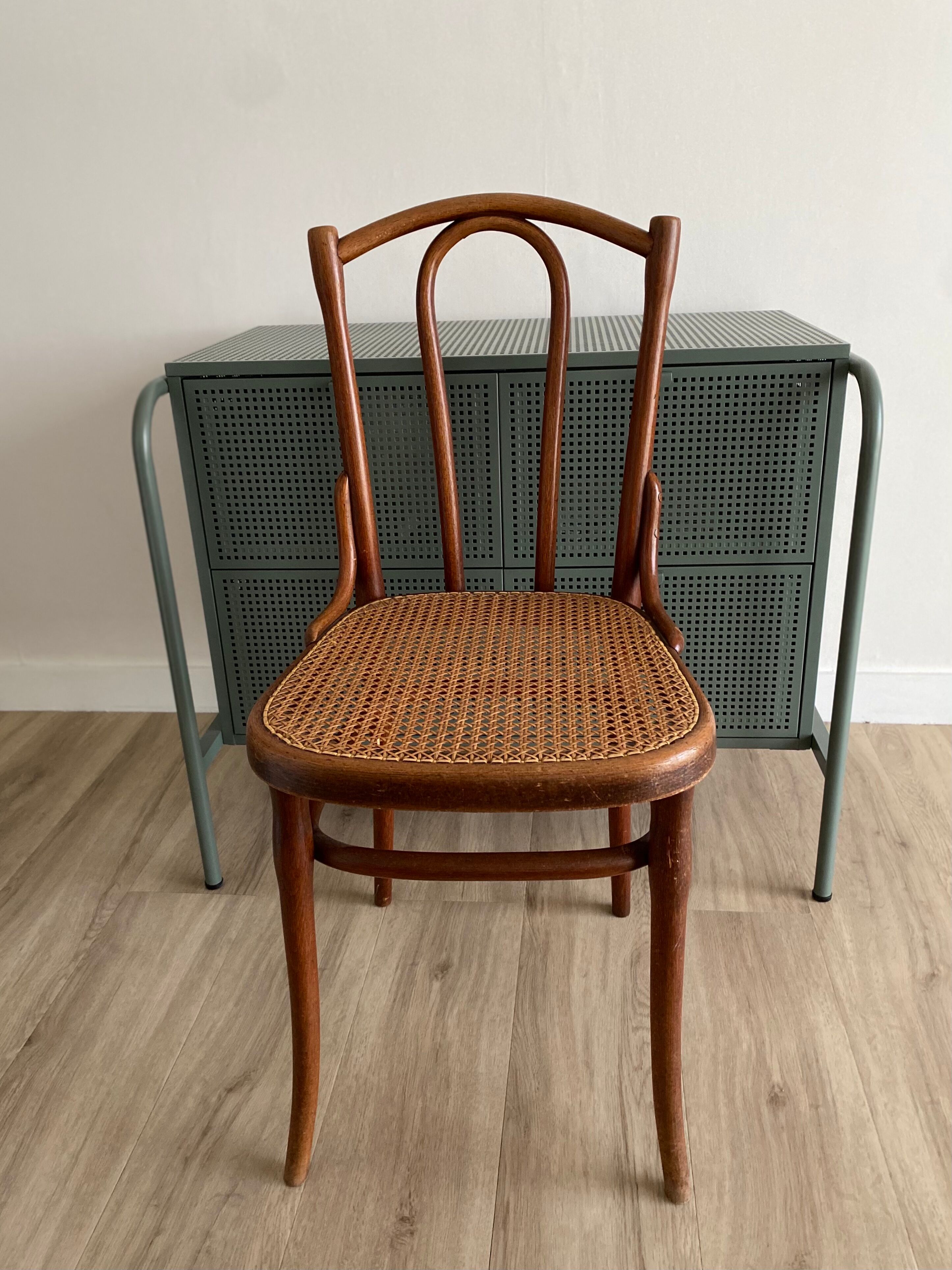 Chaise Thonet n°56, estampillée