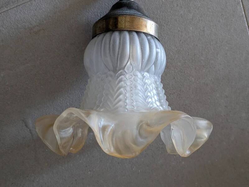 Superb Vintage Wall Light Flower in Glass Paste & Brass - Art Deco