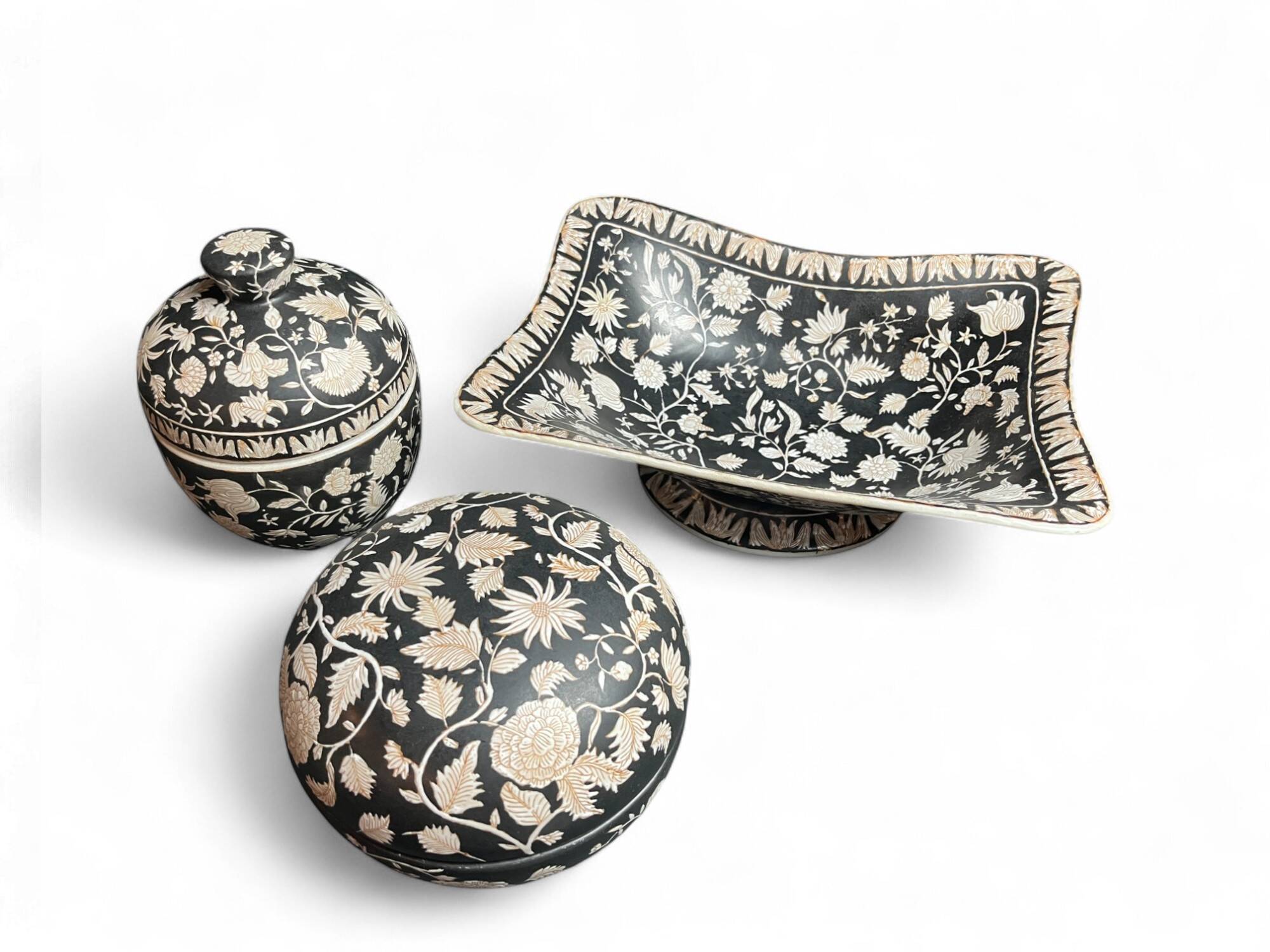 Set of three ceramic bowls with floral decoration G&C Denmark 20th century