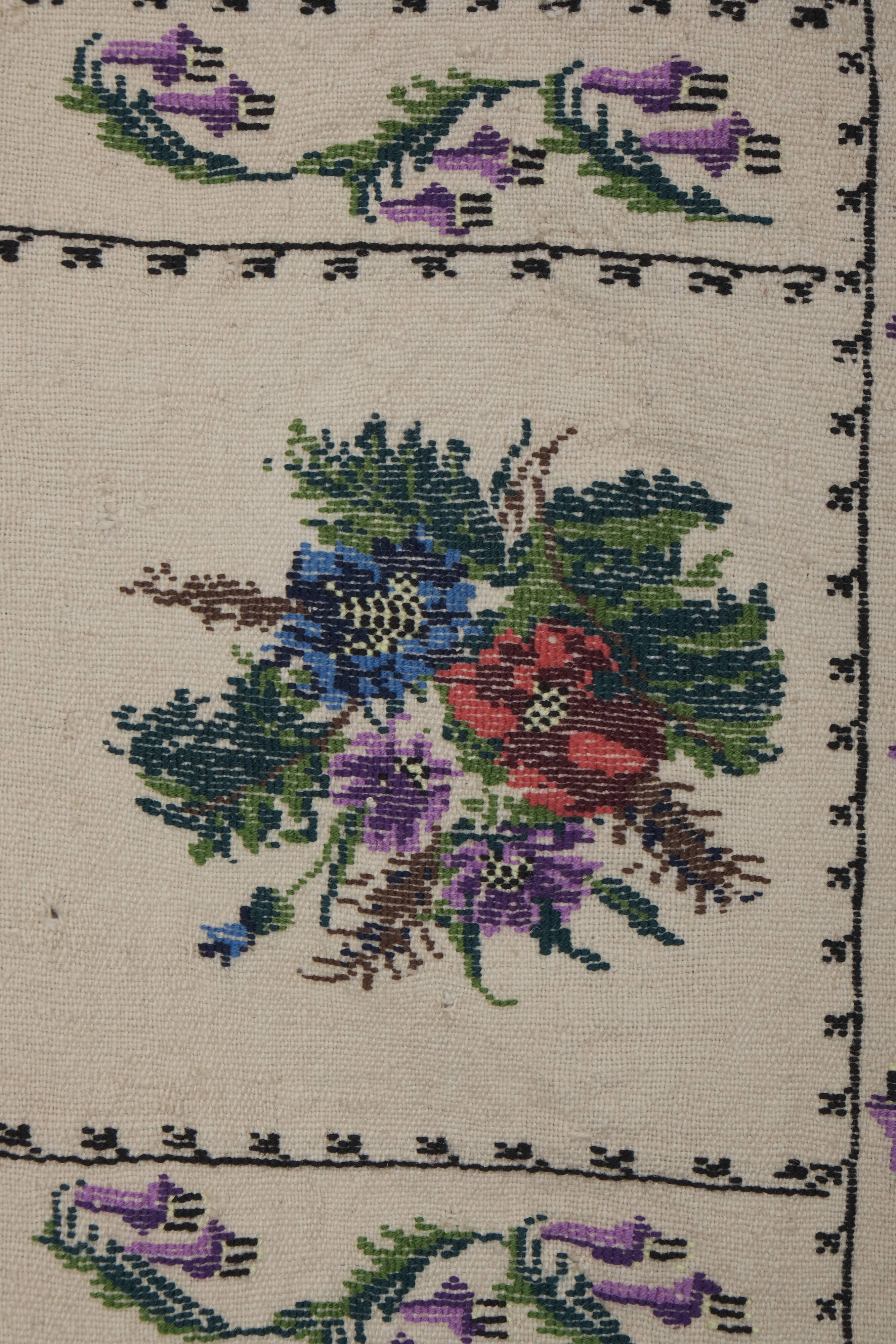 Original Needlepoint Handmade Decorative French Aubusson Carpet 5'6'' x 7'10''