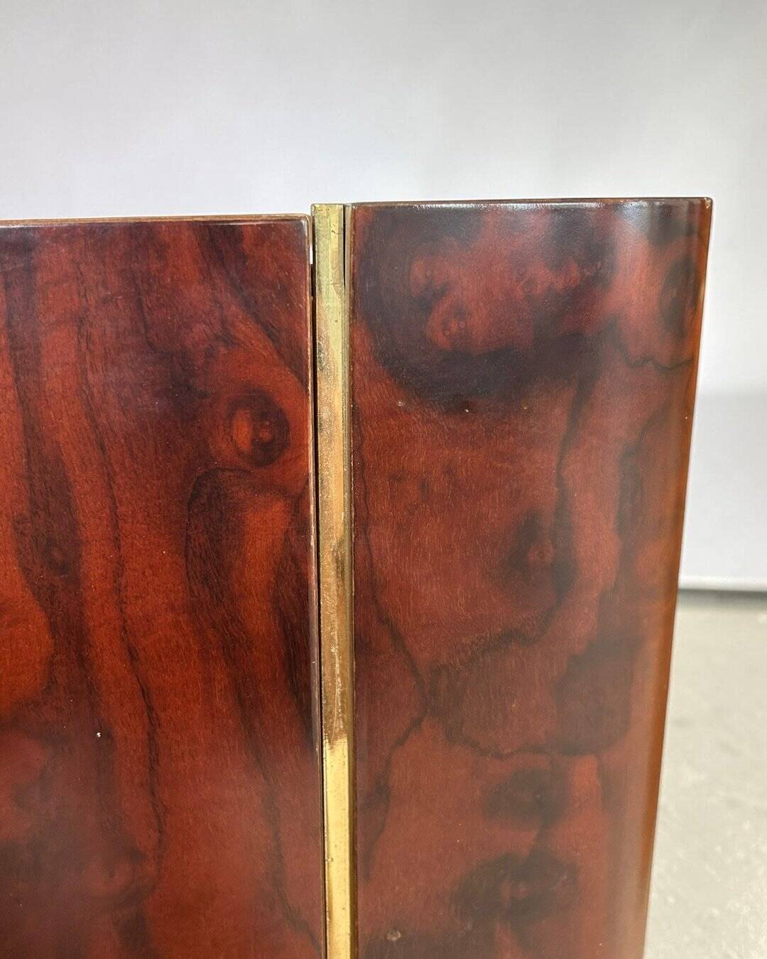 Dry bar in walnut and brass with a mirrored top, Italy 1970.