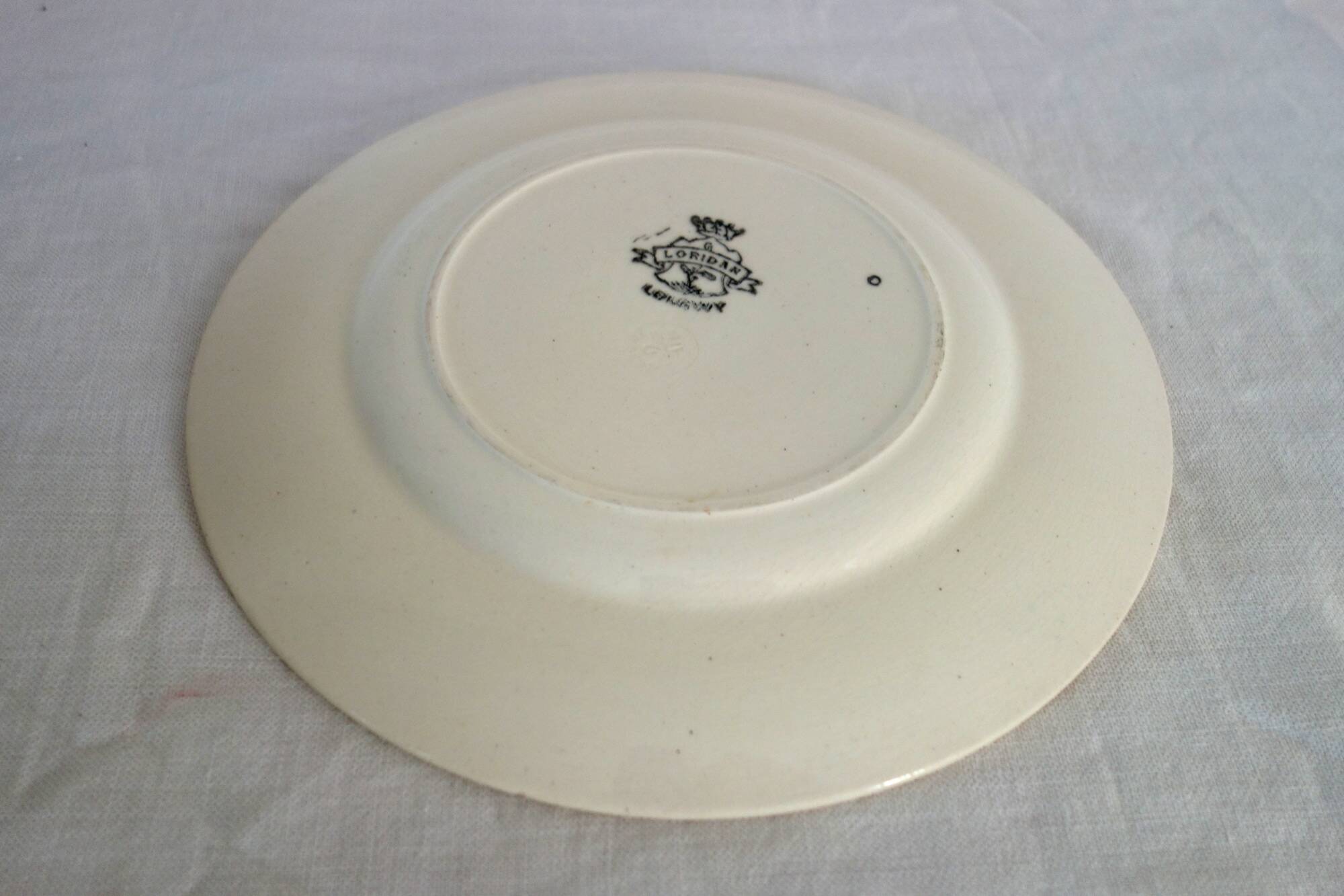 8 flat plates Longwy model Loridan circa 1900