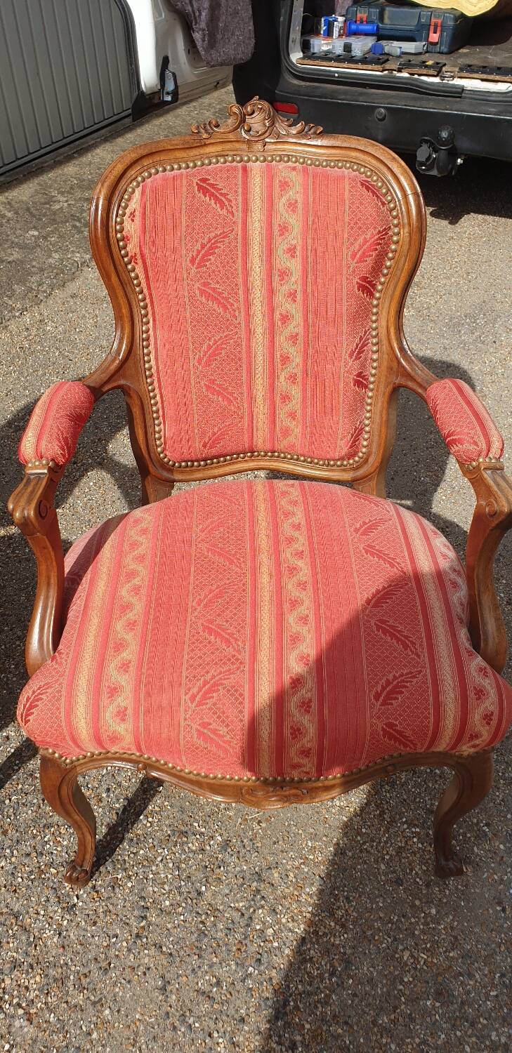 Pair of Louis XV style Cabriolet armchairs