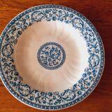 Plat creux de service en faïence de Gien vers 1880