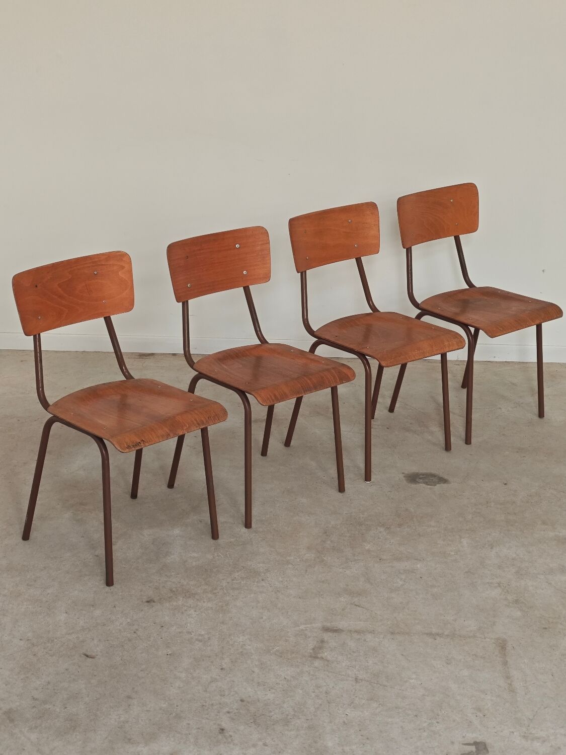 Lot de 4 chaises d'école tchèque style Mullca