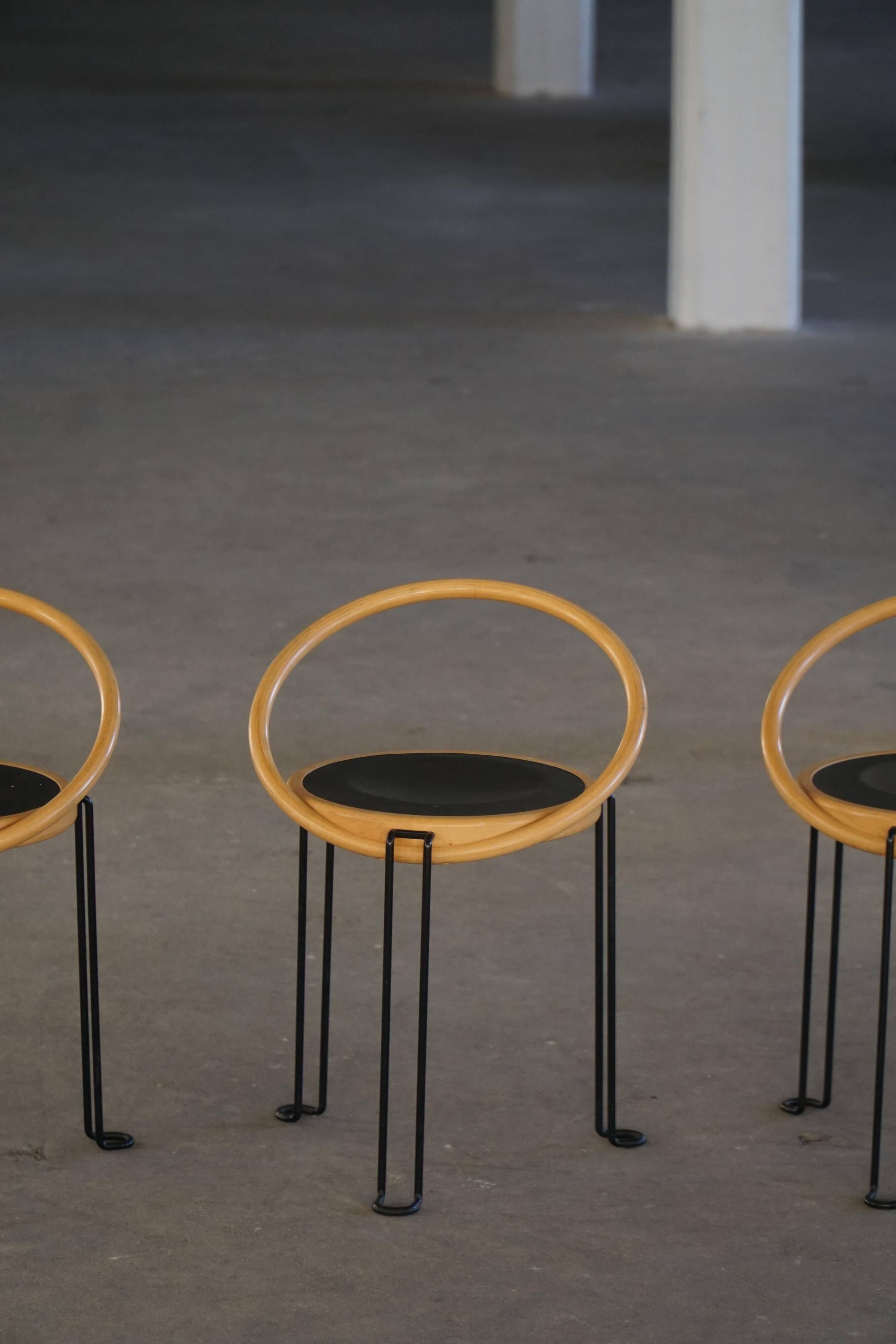 Set of 4 sculptural dining chairs "Oblado" by Børge Lindau, modern Scandinavian, 1980.