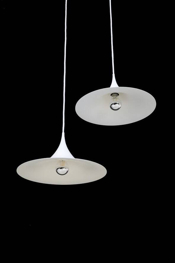 Ensemble de 2 lampes suspendues 'Semi' 38 cm Fog & Mørup / Torsten Thorup / Claus Bonderup / design danois moderne
