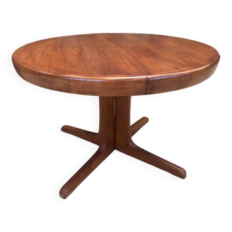 Table ronde scandinave