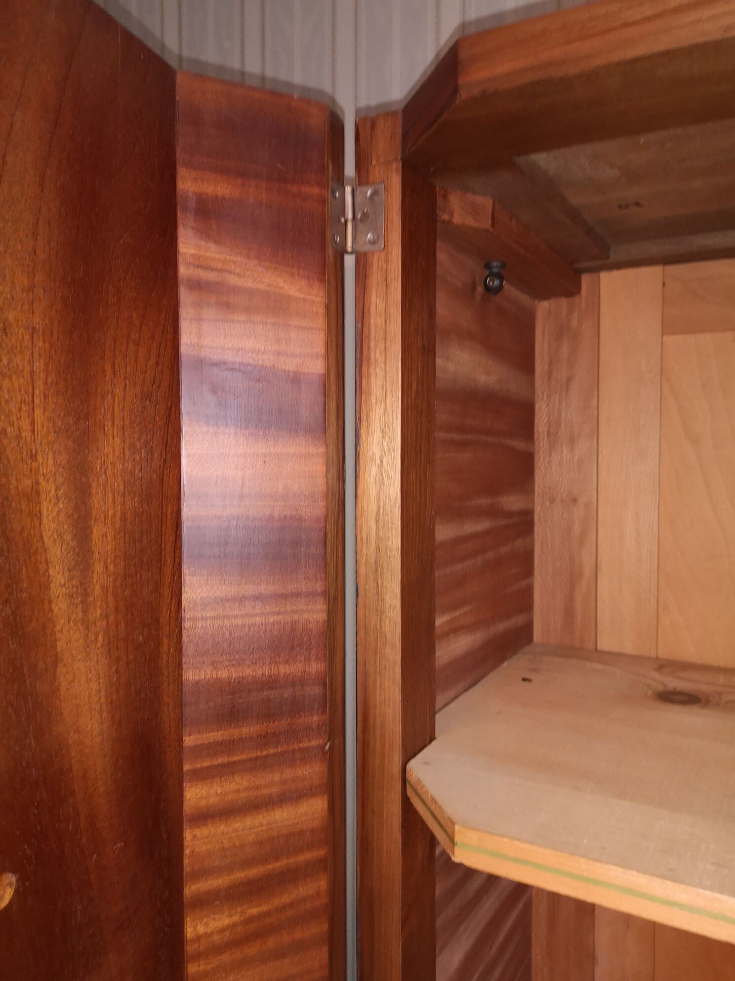 Armoire Art Déco