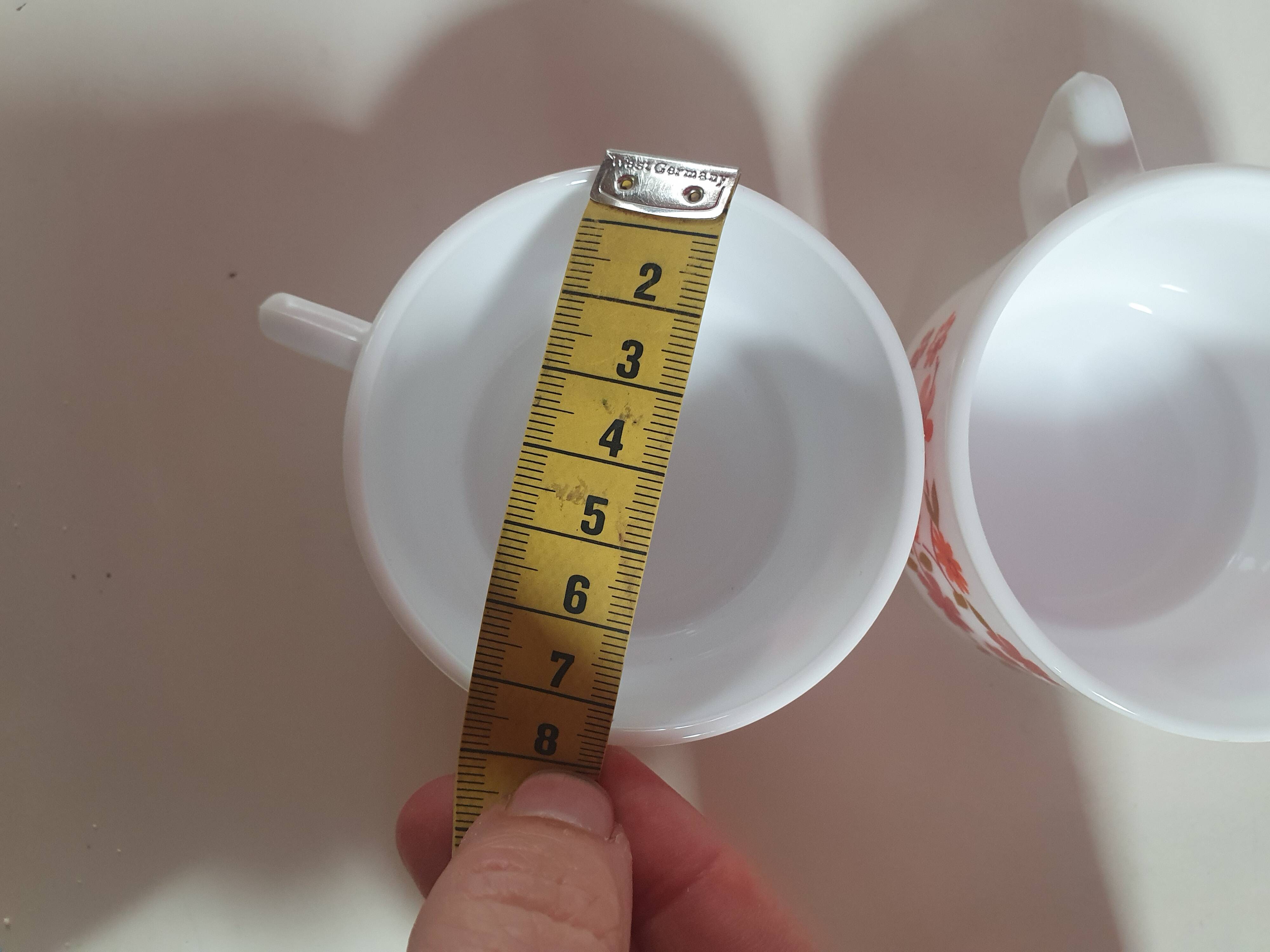 set of 8 small vintage Arcopal Scania cups with small orange liberty flowers from the 70s