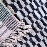 Handmade pure wool rug, size 150 x 250 cm