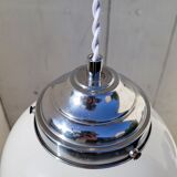 Opaline globe suspension