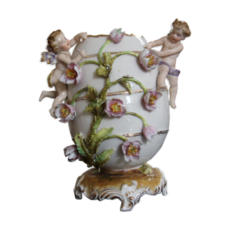 Vase céramique  "Rococo" aux angelots
