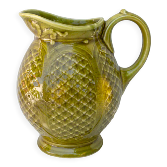 Green pitcher enamelled