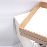 Ensemble de deux tables de chevet blanches vintage fabriquées dans les années 70