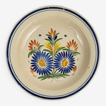 Decorative earthenware dish from Quimper