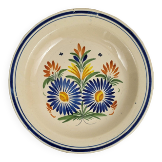 Decorative earthenware dish from Quimper