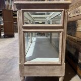Glass shop counter