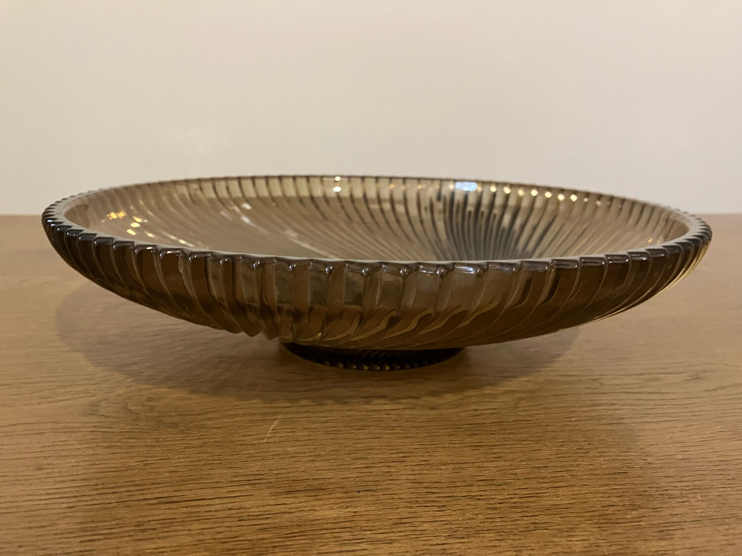 Art Deco cup / dish in smoked glass
