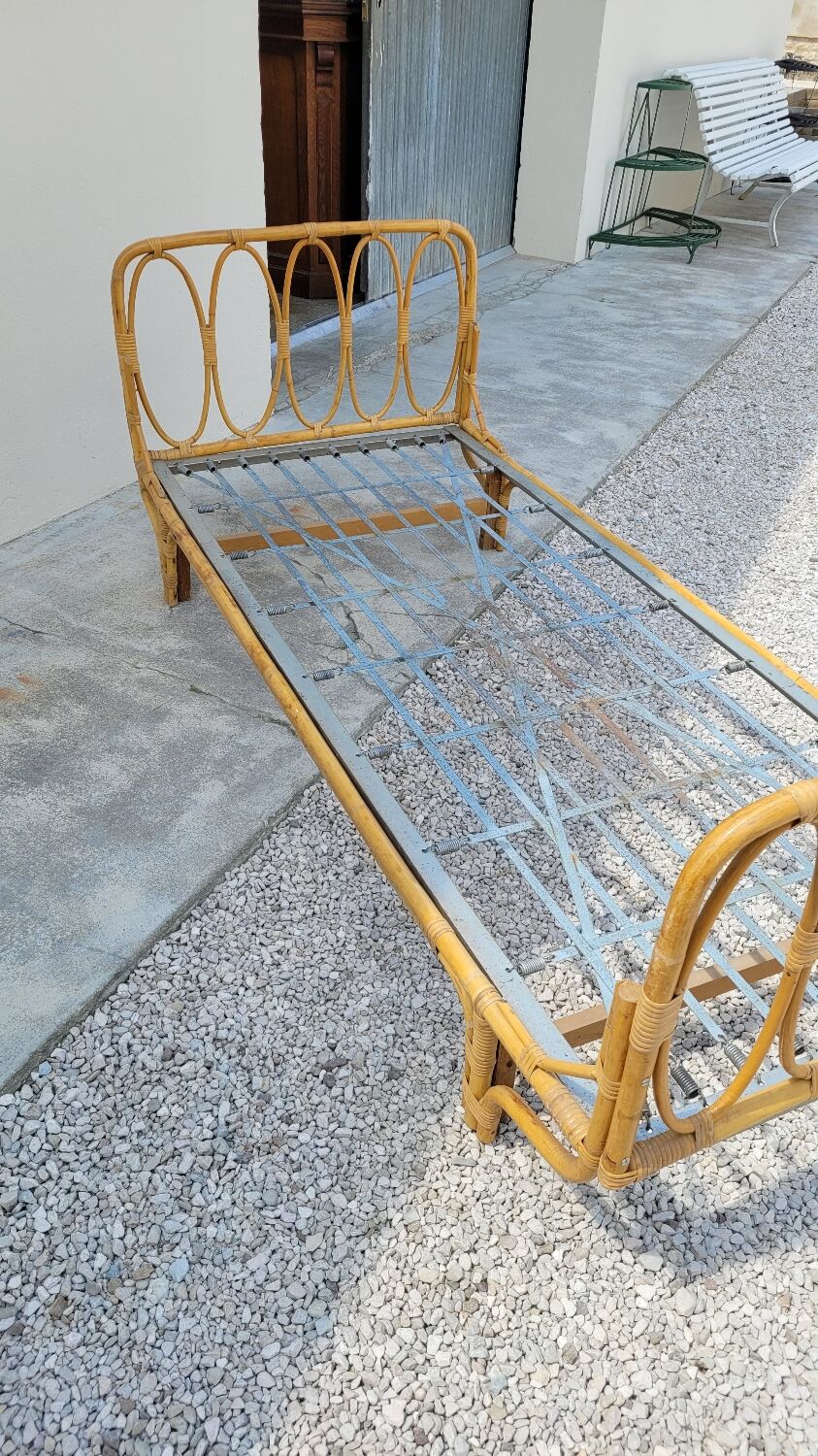 Vintage rattan basket bed 1950